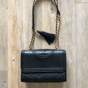 Small Fleming Leather Convertible Shoulder Bag